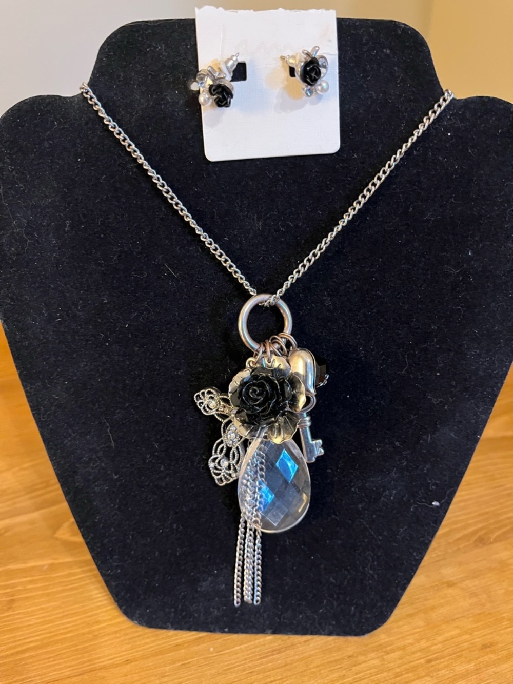 Vtg black rose, cross charm necklace silver tone chain & black rose earring 28”
